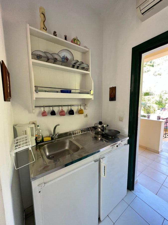Lithino Apartments - 5Min From The Beach Agios Ioannis Peristerion Exteriör bild